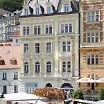 Heluan Hotel