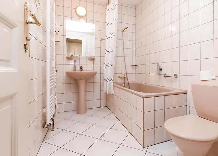 Heluan カルロヴィ・ヴァリ