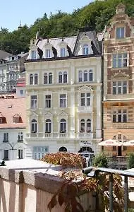 Heluan Hotel