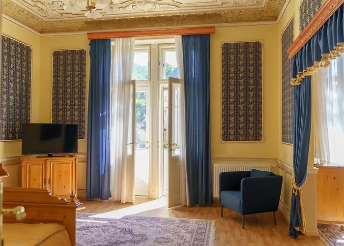Heluan Hotel 3*